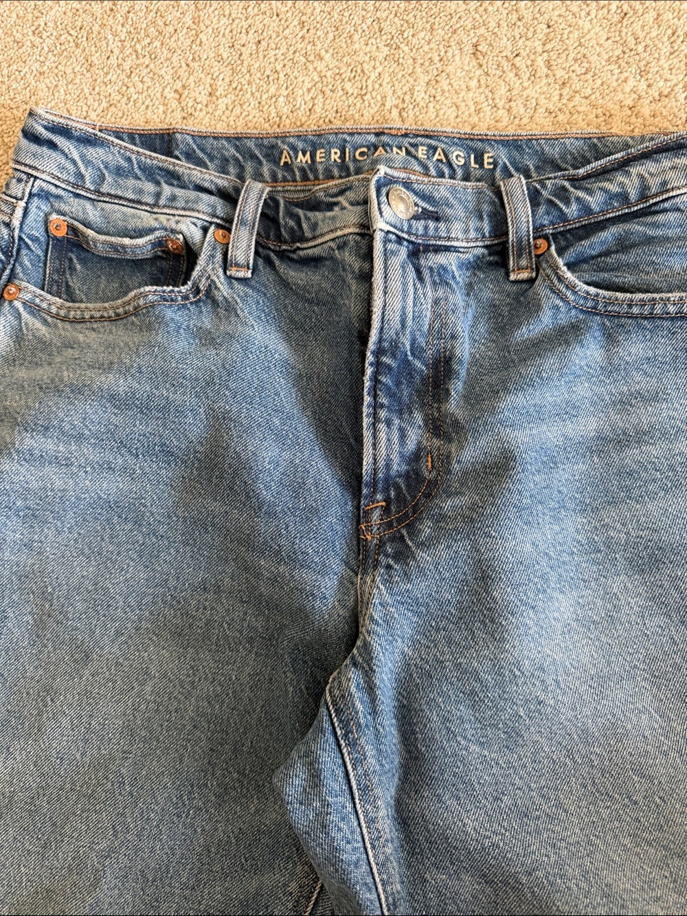 American Eagle Barrel Jeans
